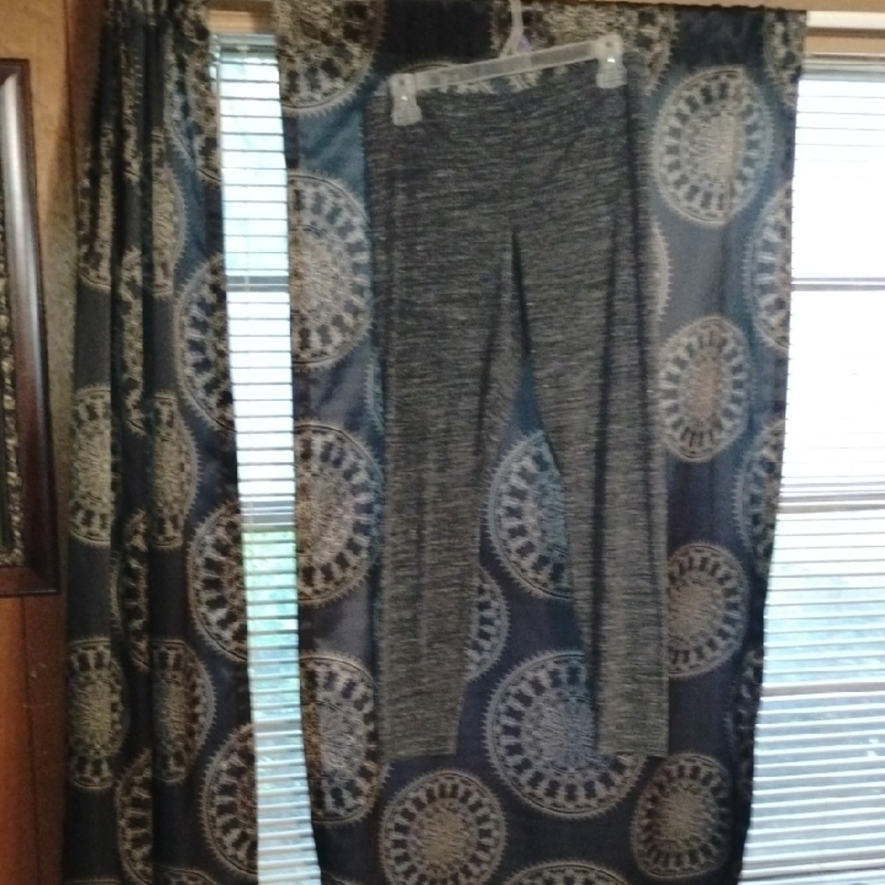 Gray Knit Leggings